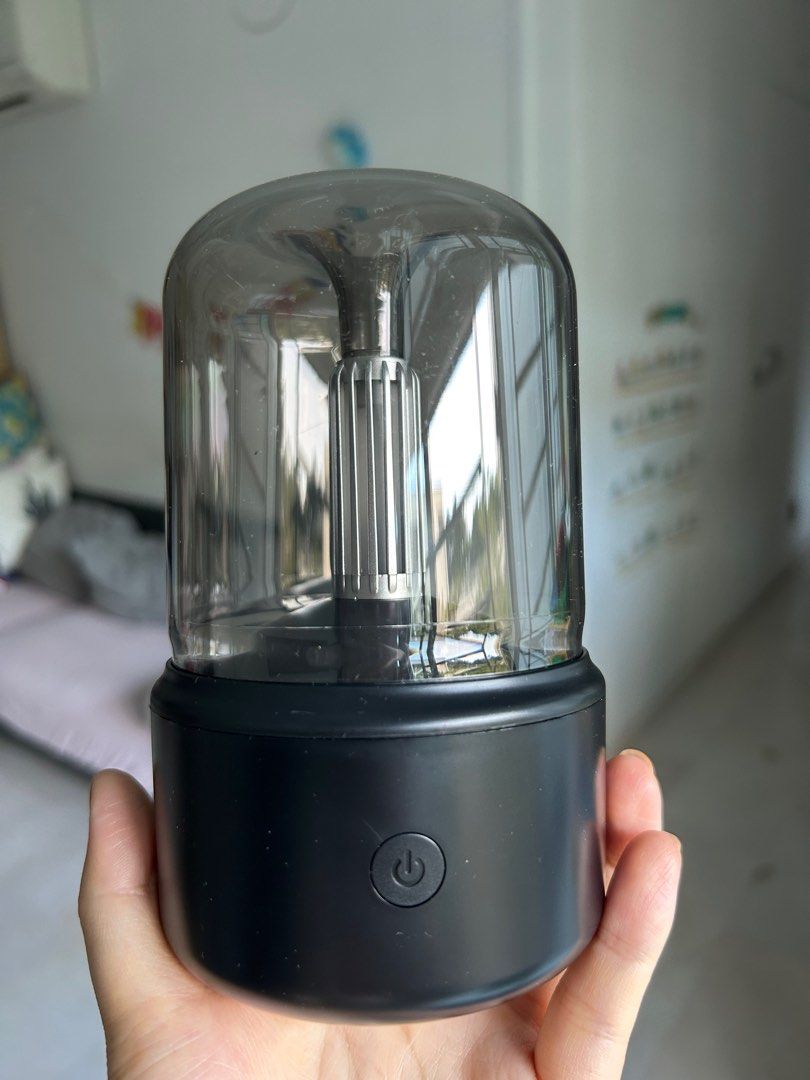 Table lamp with diffuser (Category: Home Fragrance) located in Singapore. Submitted by windwound (Listing ID 1303993302, Image 1). Description: .