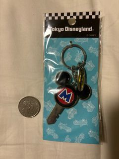Tokyo Disneyland keychain ¥630