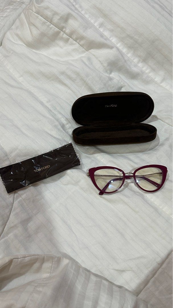 Tom ford red cat eyeglasses (Category: Sunglasses & Eyewear) located in Mandaluyong City. Submitted by missdaintyfashion (Listing ID 1304013272, Image 1). Description: Brand new havent used this yet. RFS: I bought a new eyeglasses 😅.
