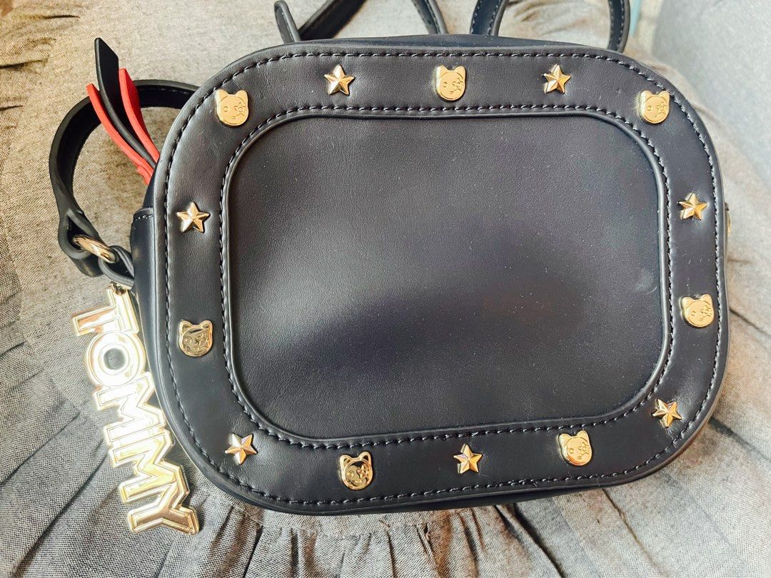 Tommy Hilfiger navy crossbody bag