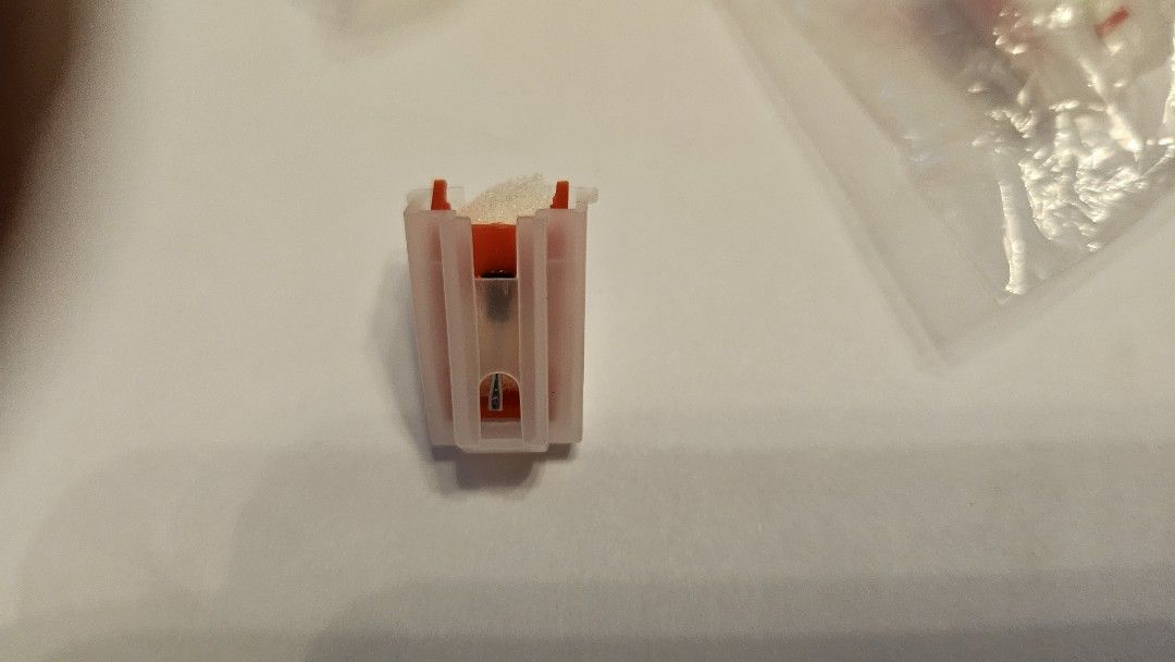 Turntable Replacement Cartridge Stylus Needles (Category: Portable Audio Accessories) located in General Trias. Submitted by sheiladelta32737 (Listing ID 1303943012, Image 2). Description: .