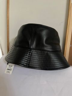 Uniqlo GU Faux Leather Hat