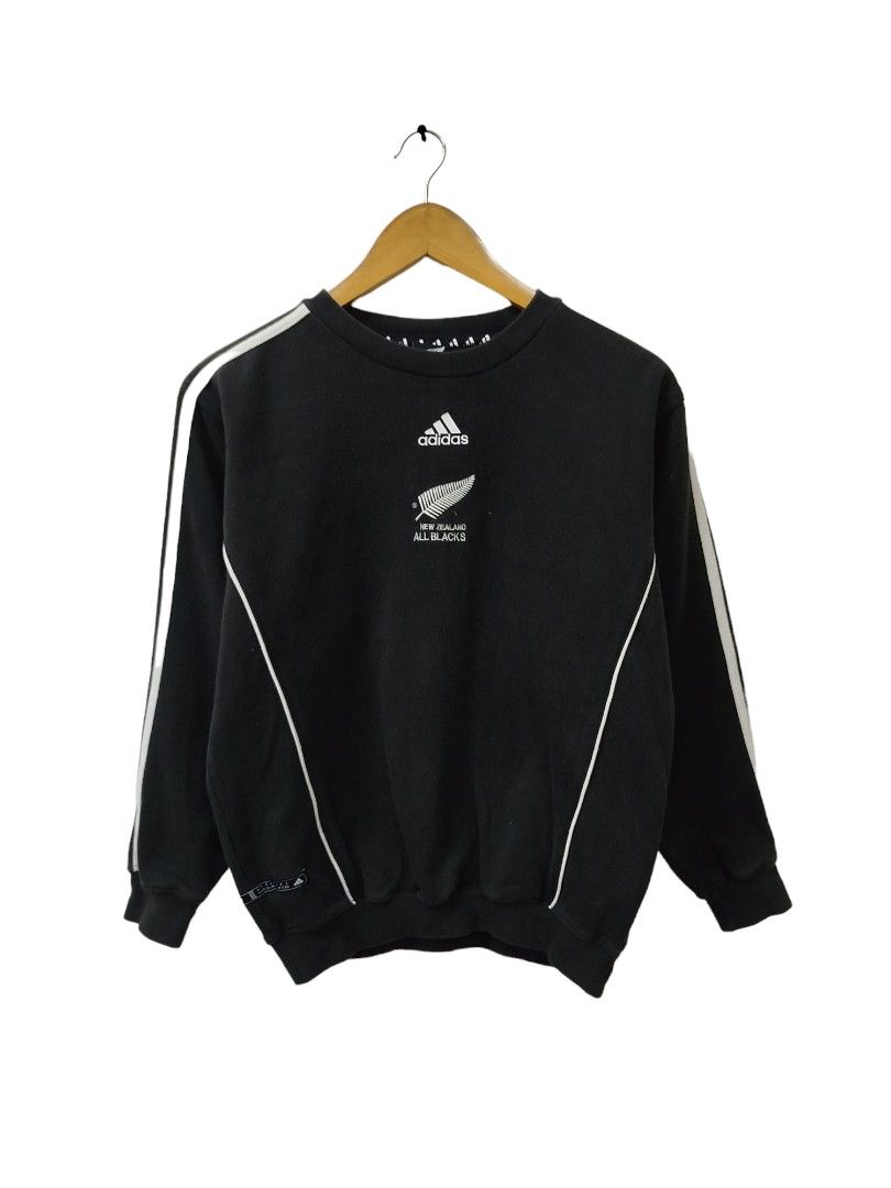 Vintage Adidas All Black Sweatshirt