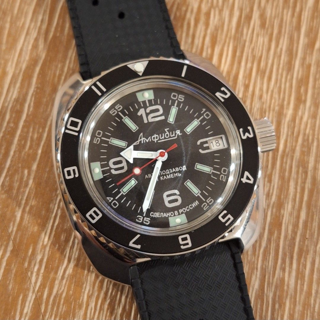 Vostok Amphibia. Custom black bezel add 28 Screw down crown. Mechanical Automatic Movement. 200M WR. Free delivery