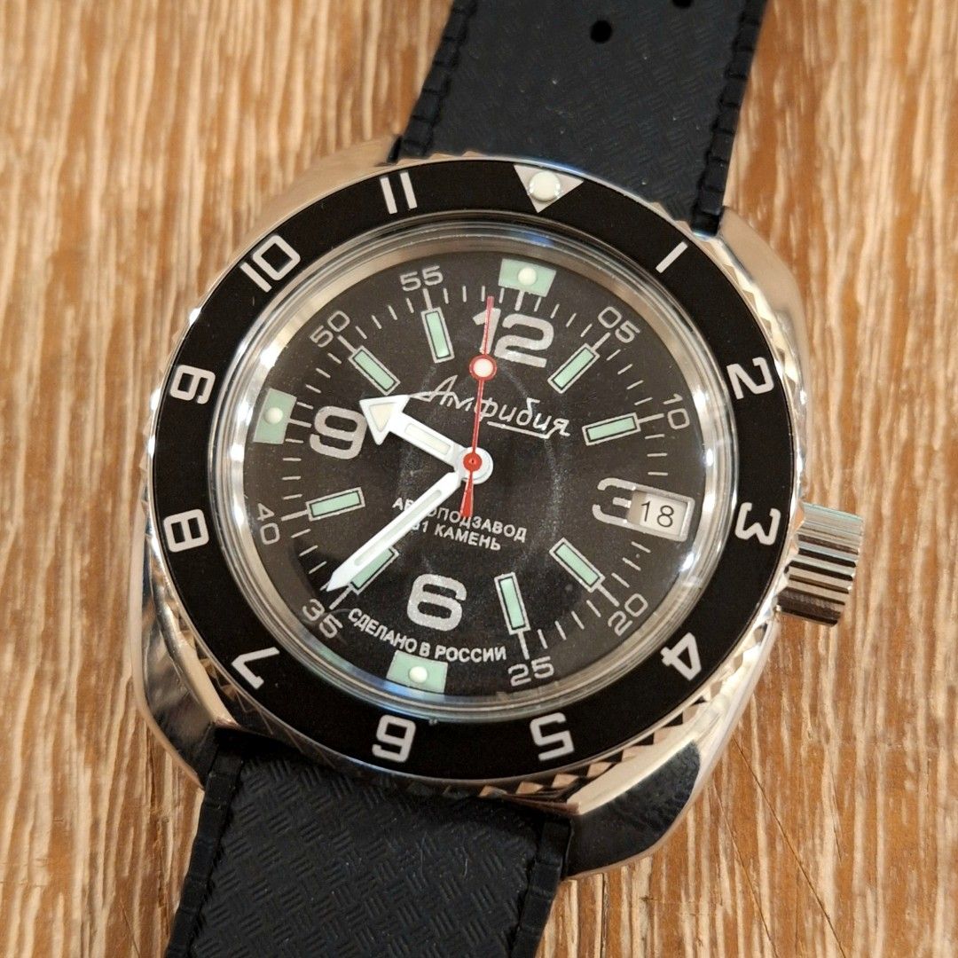 Vostok amphibia crown outlet