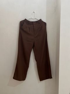 (Kategori: ) berada di . Dikirim oleh preloveddbynada (ID iklan 1304052623, Gambar 1). Deskripsi: .