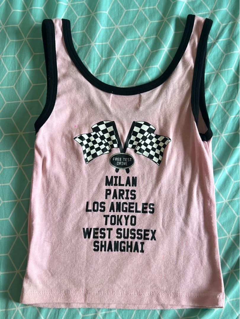 2 for 300 y2k tops h&m (Category: Sleeveless) located in Bulacan. Submitted by bunny_sam (Listing ID 1303931610, Image 3). Description: - 200 each, 300 for both! - can fit xxs - xs.