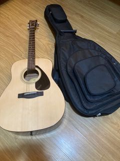 Yamaha - F310 - Acoustic Guitar with Case