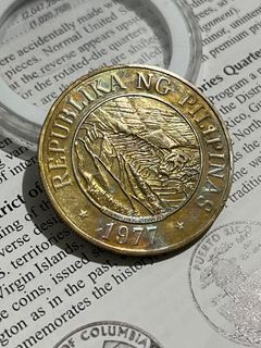1977 25Piso Silver Coin
