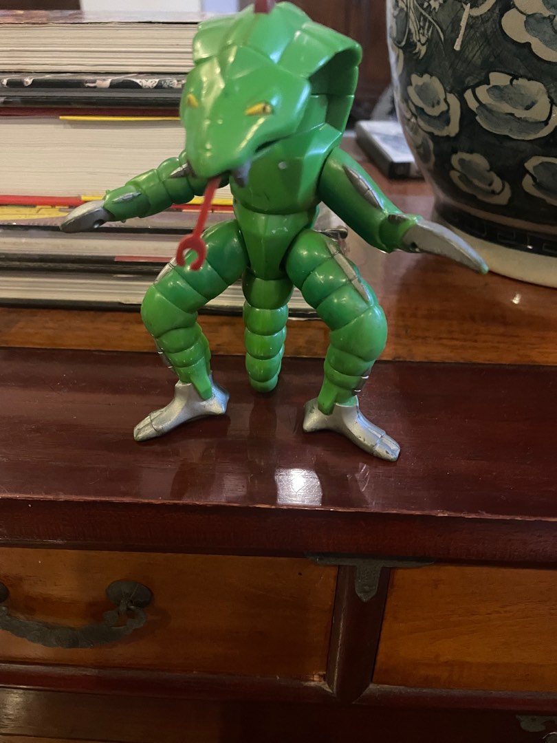 1994 Vintage Power Rangers Space Aliens Darting Tongue Python, Hobbies ...