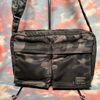 90% new HEAD PORTER Jungle Camo Tanker Shoulder Bag S Black Black Camouflage Nylon Double Zipper Crossbody Bag Side Bag Slim HP Headporter62975782120065110
