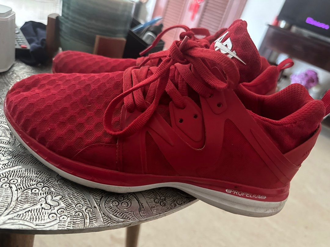 APL Men s TechLoom Phantom Red Sneakers EU 42 US 9 Men s Fashion Footwear Sneakers on Carousell
