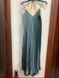 Apogee de Taj Herite Blue Teal Aquamarine Satin Pleated Formal Midi Dress Evening Gown Wedding Guest