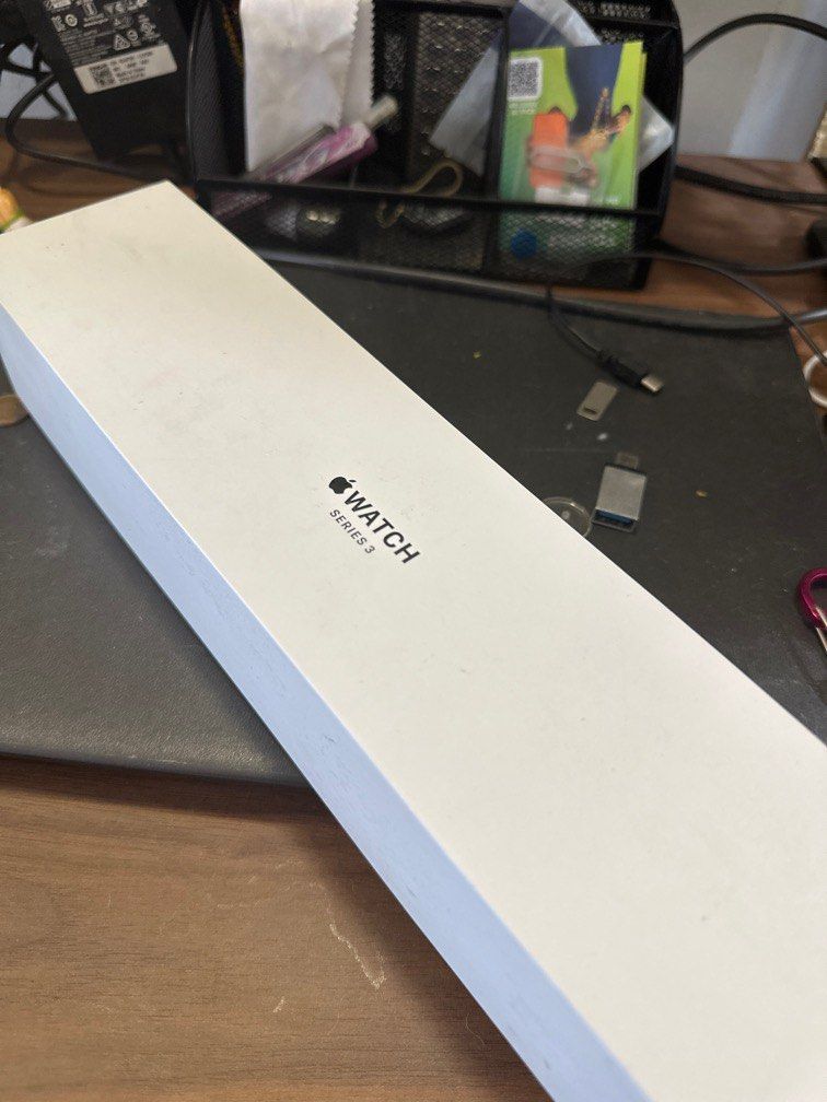 APPLE WATCH SERIES 3 42mm Box Only
