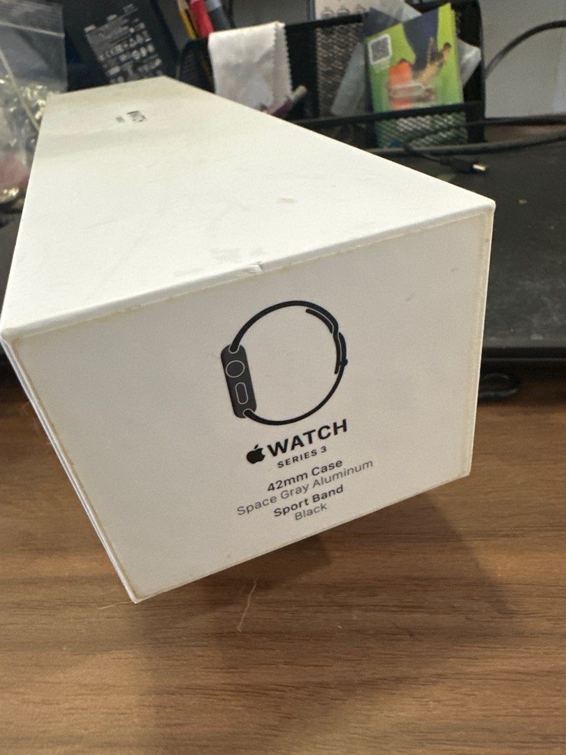 APPLE WATCH SERIES 3 42mm Box Only