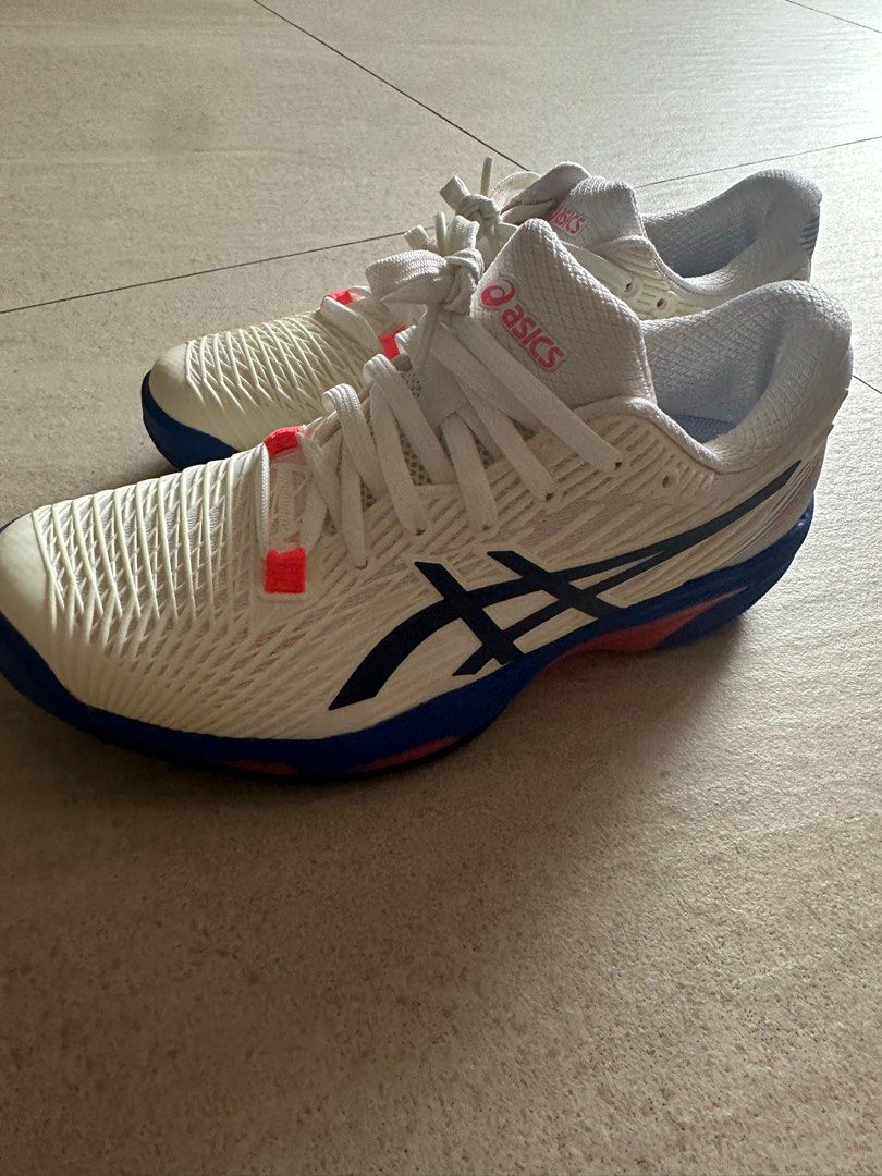 ASICS tennis shoes 38 Carousell