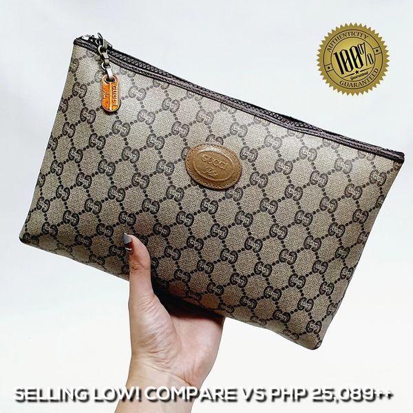 Authentic GUCCI G G Supreme Coated Canvas Multi Purpose Clutch Purse Pouch