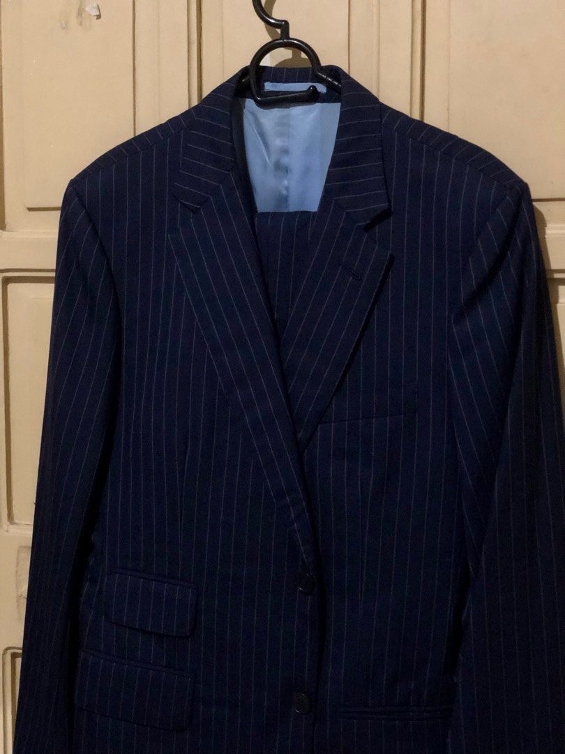 Badr Sabban Mens Coat (Category: Coats, Jackets and Outerwear) located in Caloocan City. Submitted by binsent11 (Listing ID 1304145310, Image 2). Description: Size L to XL Complete set with pants Waist line - 35 Length - 45.
