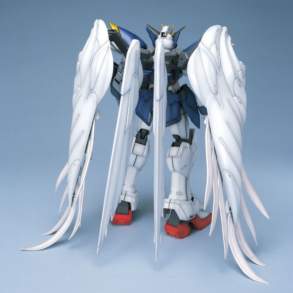 Bandai XXX-G00W0 Wing Gundam Zero Custom (PG) (Category: Gundam Model Kits) located in Singapore. Submitted by jnt88gundam (Listing ID 1304252434, Image 3). Description: Bandai XXX-G00W0 Wing Gundam Zero Custom (PG).