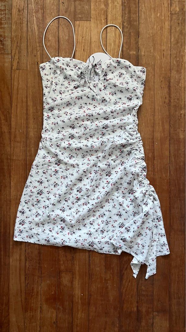 open lace back dress Floral-appliqué Bandeau A-Line Mini Dress in White - 6 main image 0