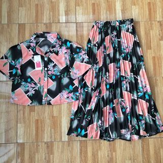BRAND NEW BLACK PEACH/APRICOT PRINTED TOP + PLEATED SKIRT SUMMER COORDS