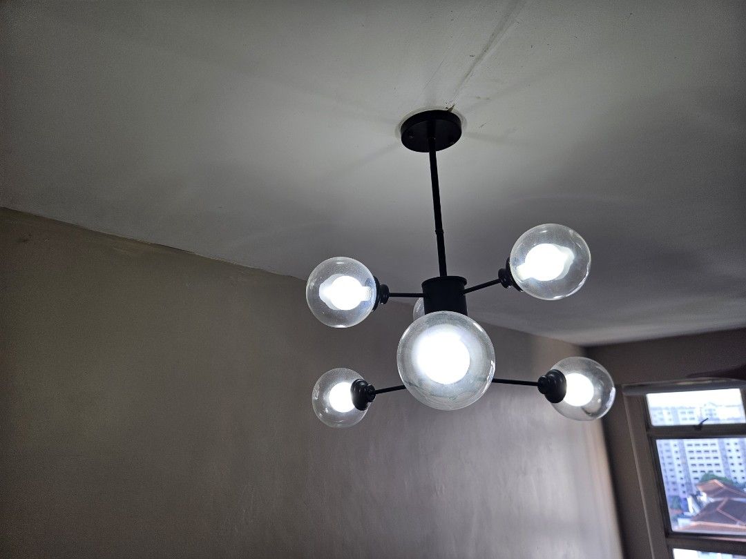 Ceiling light (Category: Lighting) located in Singapore. Submitted by getmegoodies (Listing ID 1304094845, Image 2). Description: .