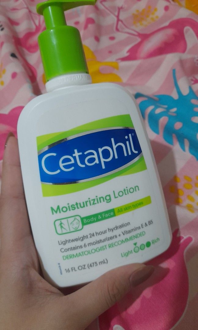 Cetaphil Moisturizing Lotion (Category: Face Care) located in Angono. Submitted by xxxallaboutbagsxxx (Listing ID 1304154636, Image 1). Description: Fresh from US 475 ML Negotiable!.