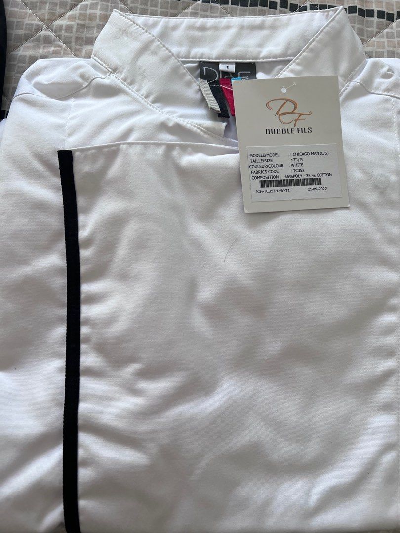 Chef jacket (Category: Coats, Jackets and Outerwear) located in Singapore. Submitted by bourcagnot (Listing ID 1304127069, Image 1). Description: See more adds of chefware.