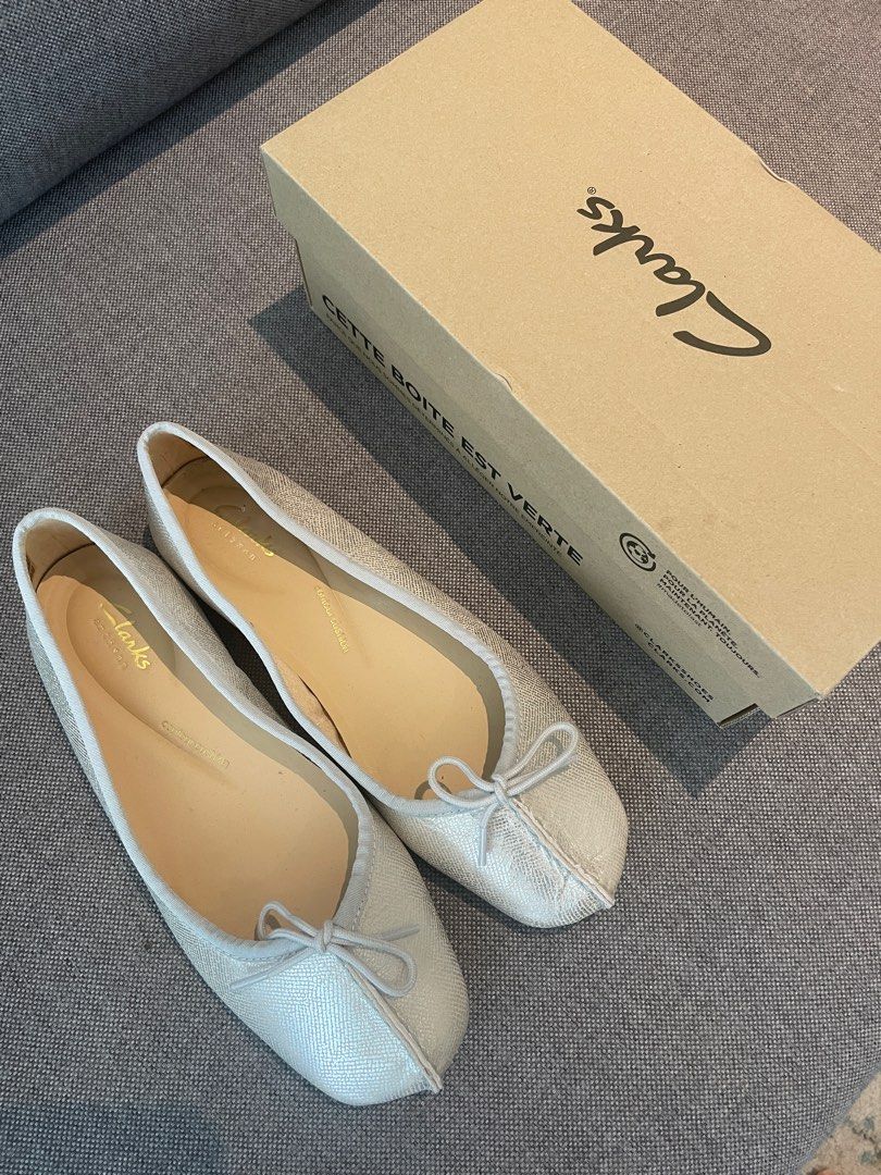 Clarks silver flats store