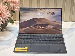 Dell XPS 13 9310 OLED Display Touchscreen i7 11th Gen 16GB RAM 512GB SSD 13.3 inch 4k Resolution Backlit Keyboard Face ID and Facerecognition
