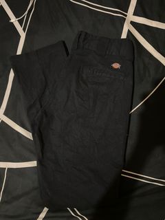 ⚫️DICKIES FLEX (BLACK) WAIST: 27 LENGTH: 32 OPEN LEG: 6.5 COLOR RATE: 9.5/10 CONDITION: 9.8/10 EXCELLENT TO AS NEW  PRICE: 700+sf💰  MOP: GCASH MODE OF DELIVERY: JNT🚚 LOCATION: GAPAN CITY, NUEVA ECIJA🏡