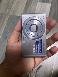 Digital Camera (Sony DSC-W530 14.1 MP)