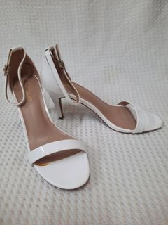 Dream pairs heels