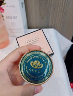 GUCCI BAUME NOURRISSANT UNIVERSEL，潤唇膏8g629414673466901125