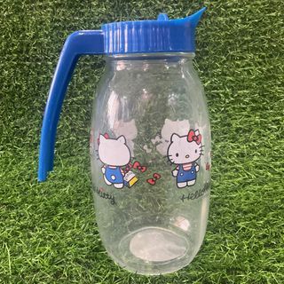 Hello Kitty 1976 2020 Sanrio Co. Ltd. Blue Plastic Cover and Handle Pitcher Glass 1.2 Liter with Sticker - P250.00