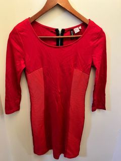 H&m Devil wears Prada coded red long sleeves bodycon dress