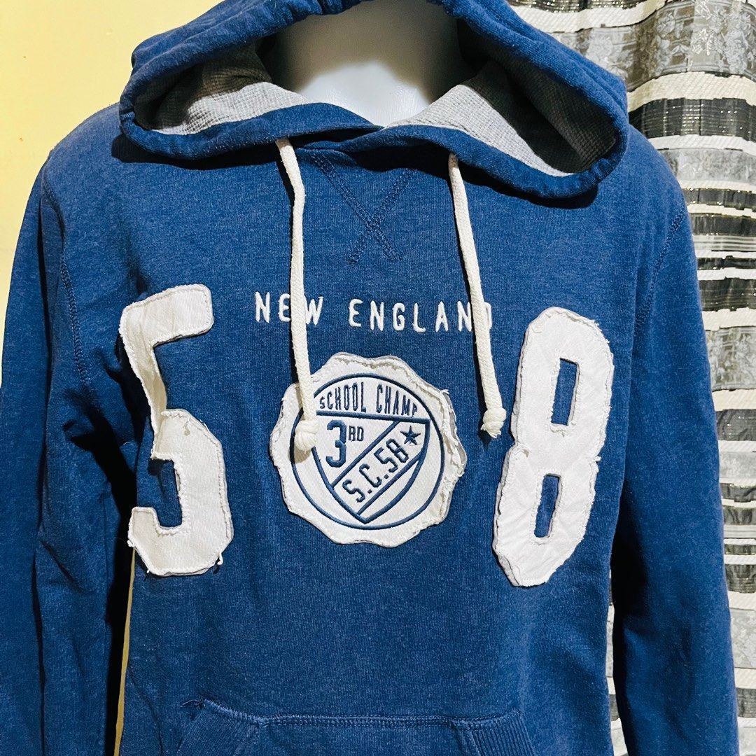 H M L.O.G.G. NEW ENGLAND MENS WOMENS PULLOVER SWEATSHIRT HOODIE JACKET VINTAGE BLUE LARGE 24x29 Men s Fashion Activewear on Carousell