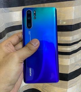 Huawei P30 pro (8 months old)
