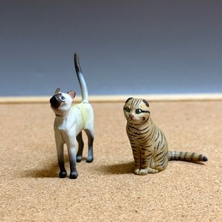 Kaiyodo Scottish Fold & Siamese Cat Mini Figure 3.8-4.2cm - Php 100 each