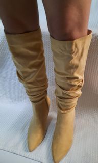 Knee high boots Suede