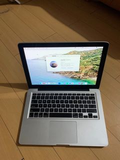 MacBook pro 13 inches 2012 model