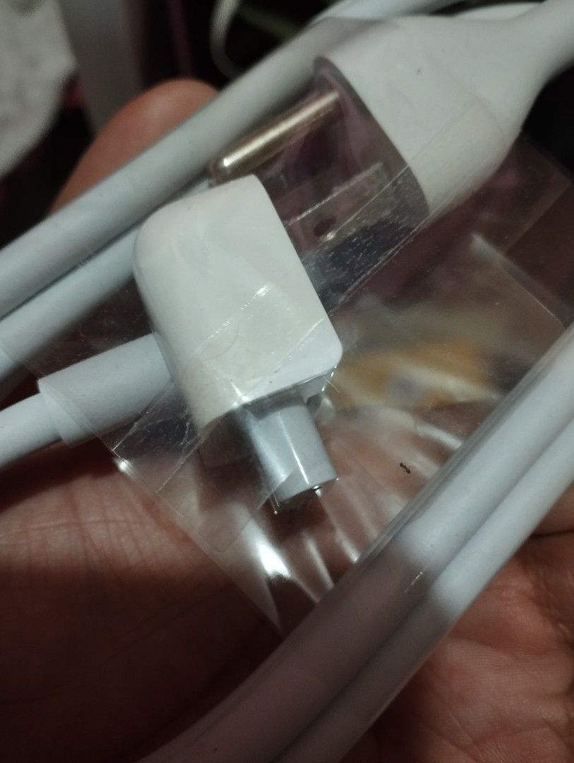 MacBook Pro 3 prong wall socket (Category: Chargers & Cables) located in Cebu City. Submitted by limeracing (Listing ID 1304107333, Image 2). Description: For sale MacBook Pro 3 prong wall socket Brand new with plastic Selling for P500 RFS: decluttering MOP: GCash or BPI online Meetups: Insular Square Mandaue or add SF nalang po if you're interested and outside my meetup radius or outside Cebu.