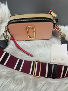 (Category: ) located in . Submitted by chanel82 (Listing ID 1304164212, Image 1). Description: .