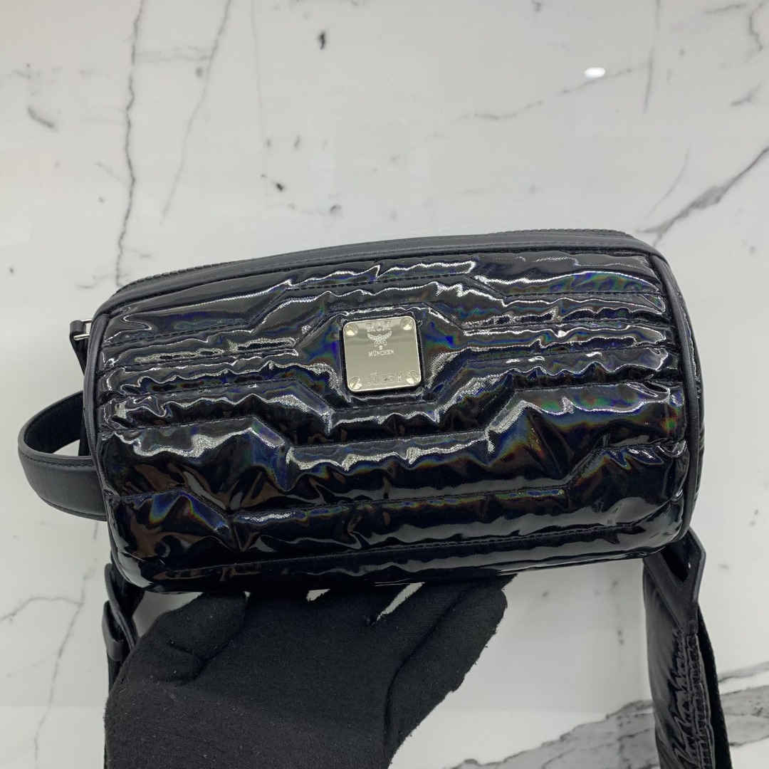 Mcm hologram bag outlet