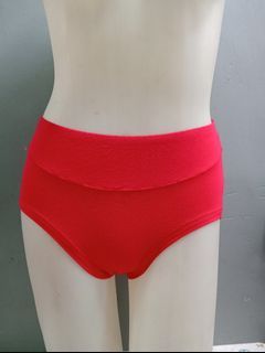 Medium red highwaist panty