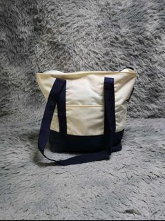 Misdo Club White Blue Canvas Shoulder Bag