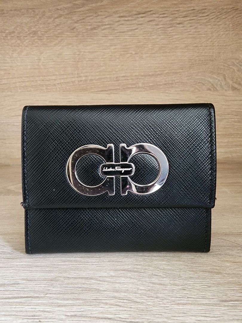 Ferragamo key pouch store