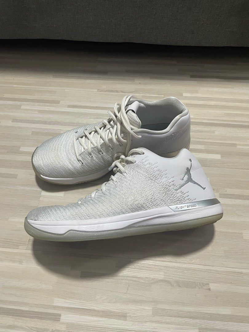 White jordan 31 on sale