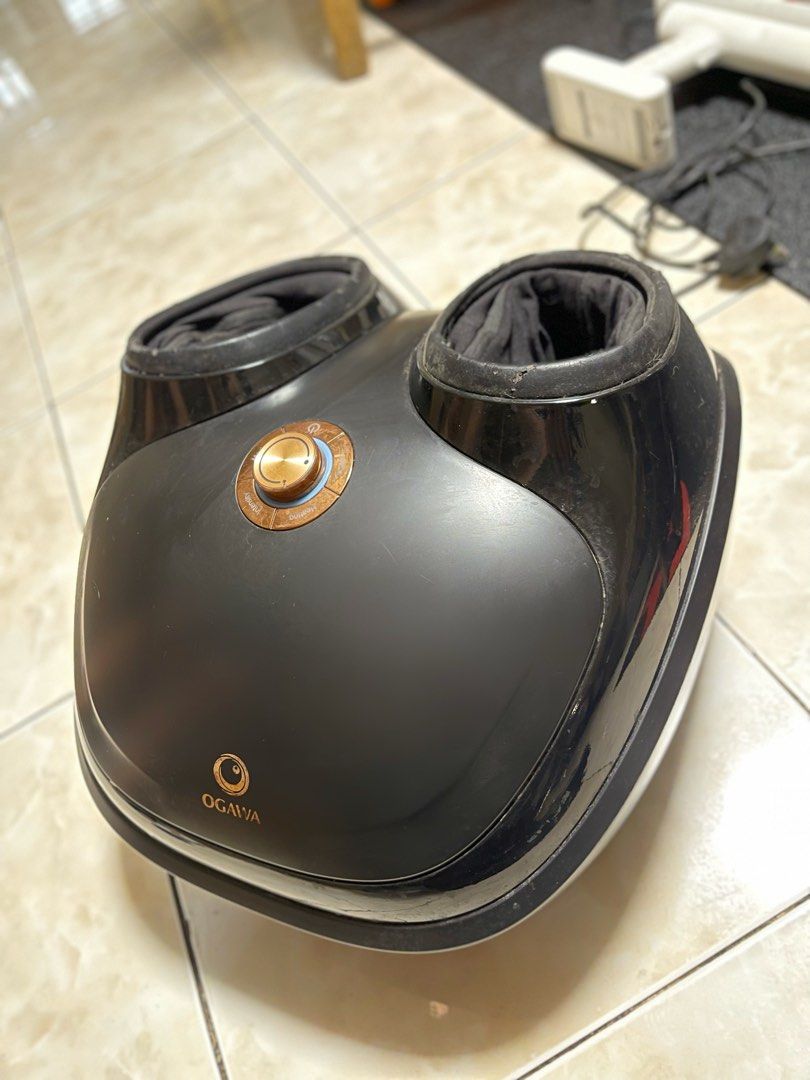 OGAWA Foot Massager | Tapping Foottee (Category: Massage Devices) located in Caloocan City. Submitted by polcruz (Listing ID 1304191769, Image 3). Description: Pre-loved ORIGINAL OGAWA Tapping Foottee | Foot Reflexology Therapy The Tapping Foottee’s complete range of massage stimulates blood flow comprehensively, improving ligament and muscular recovery rate, reducing the effects of fatigue and stress degradation. Complete specs: https://www.ogaw