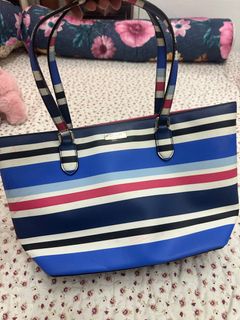 (Category: ) located in . Submitted by an89preloved (Listing ID 1304154085, Image 1). Description: .